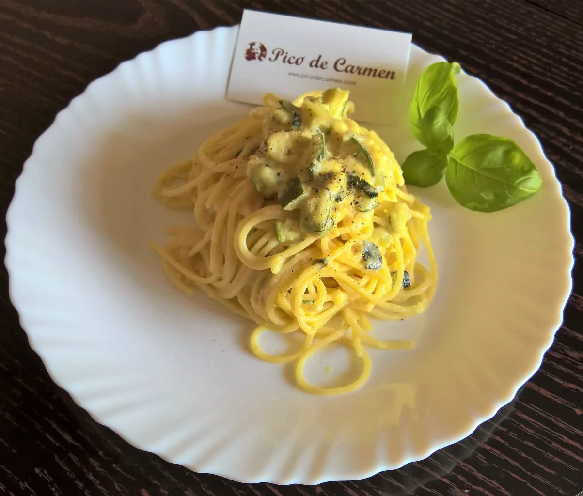 spaghetti con zucchine